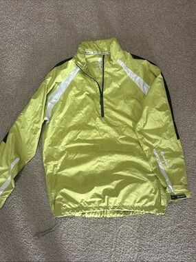 Sunice size XL Lime Windbreaker Jacket with Reflective Accents